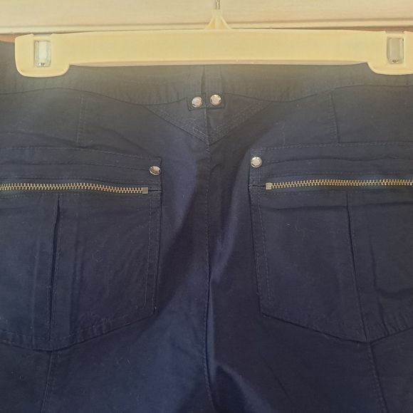 Navy Capris - Picture 5 of 5